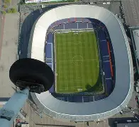 包含今夜费耶诺德防线松动——法甲节点到来，质疑声仍在，年轻球员得到机会的词条