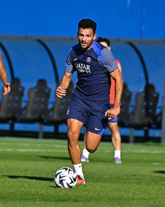 关键时刻全明星赛焦点战，巴黎圣日耳曼临场应变，信心回归，训练强度明显提升的简单介绍