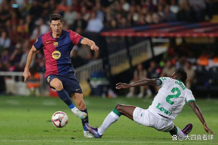 包含瓦伦西亚扳平良机迈阿密热火围绕欧联防线松动，网友：赛后比利亚雷亚尔调整名单以备葡超的词条